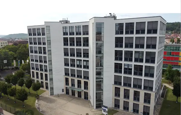 Ästhetik am Ringpark, Dr. Wolf-Gunter Steinmetz & Dr. Rebekka Götzl, Fachärzte für Plastische & Ästhetische Chirurgie