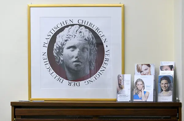 Foto von PD Dr. med. Ingo Ludolph & Dr. med. Ulrich Kleiner - Fachärzte für Plastische und Ästhetische Chirurgie