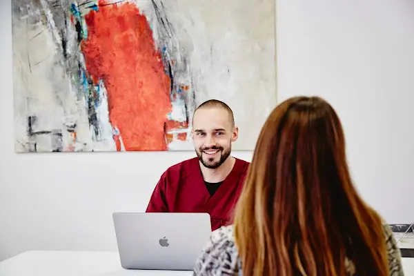 Foto von S-thetic Frankfurt | Schönheitschirurgie & Ästhetische Behandlungen